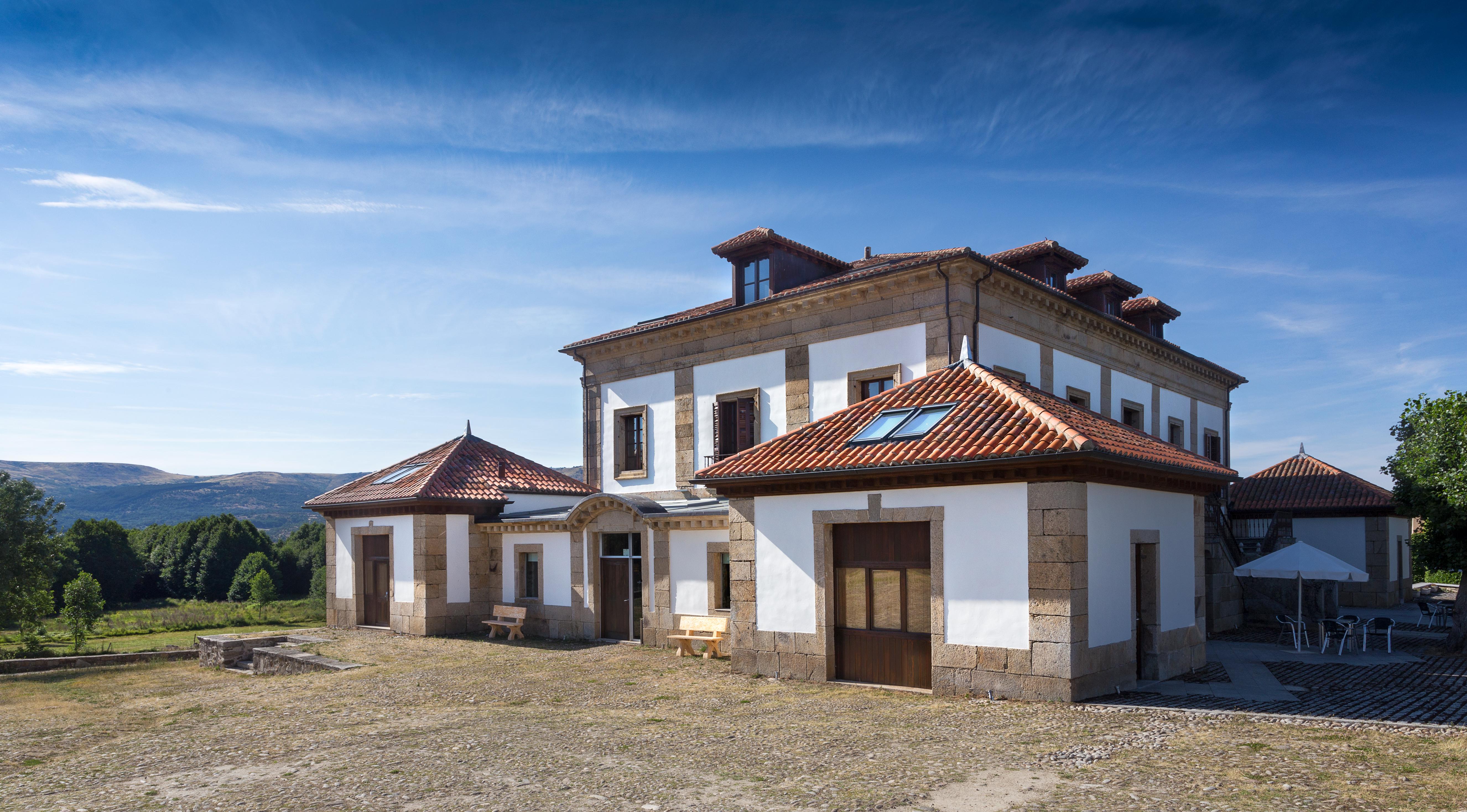 Izan Puerta De Gredos Ξενοδοχείο El Barco de Ávila Εξωτερικό φωτογραφία